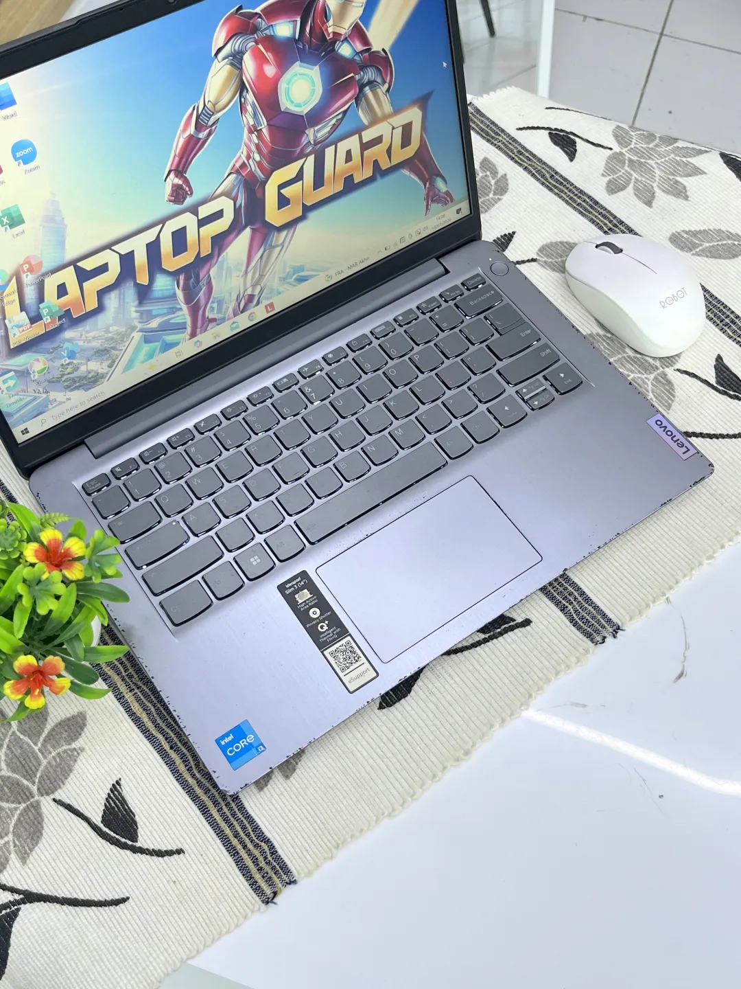 Lenovo IDEAPAD SLIM 3 foto 3