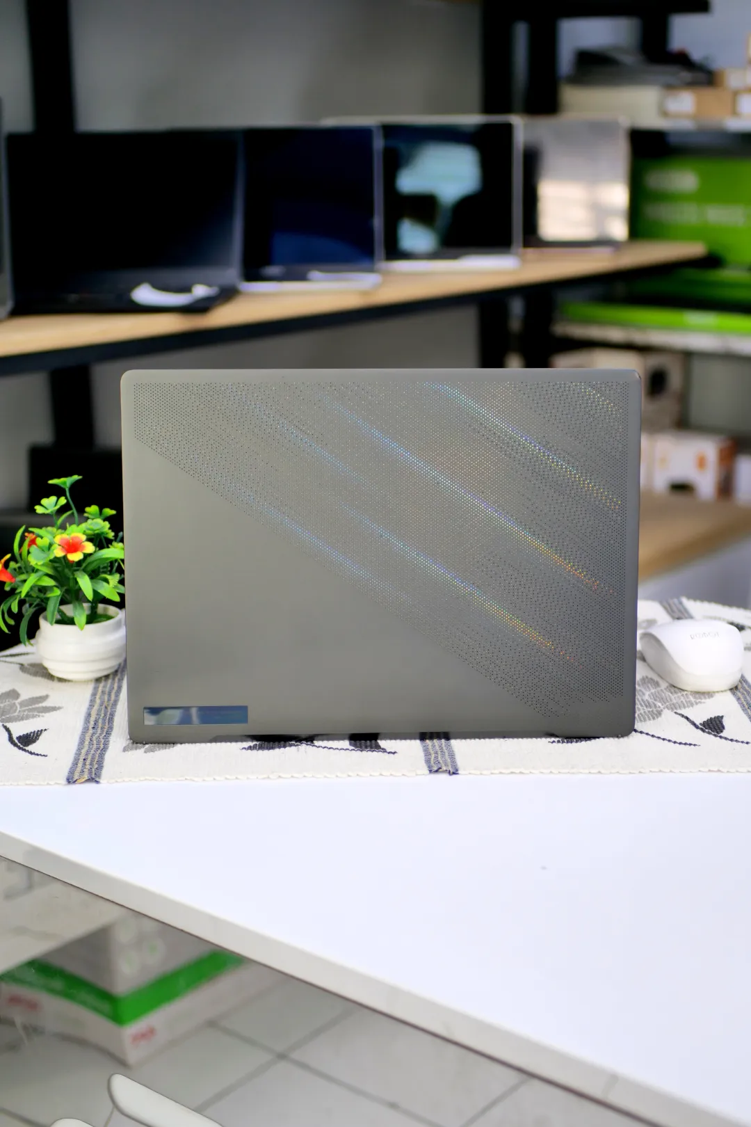 Asus ROG ZEPHYRUS GA402N foto 3
