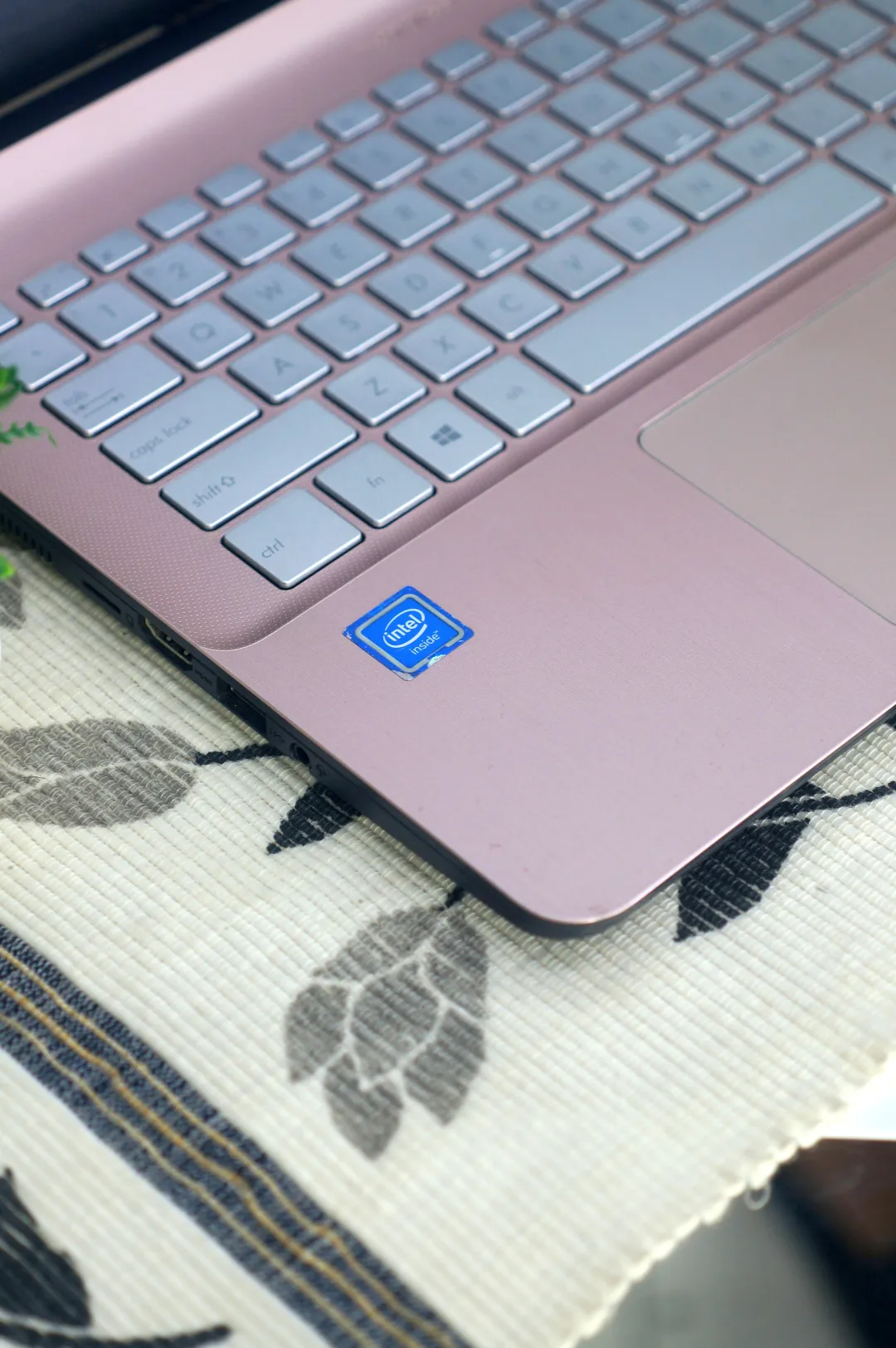 Asus A407M foto 3