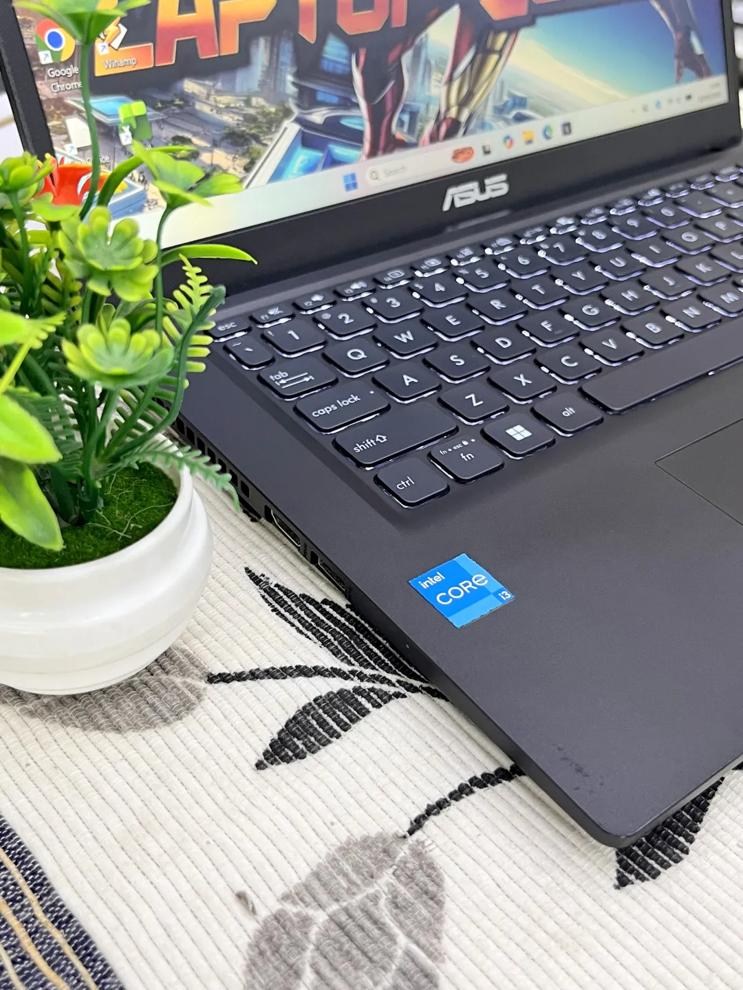Asus VIVOBOOK A1400E foto 3