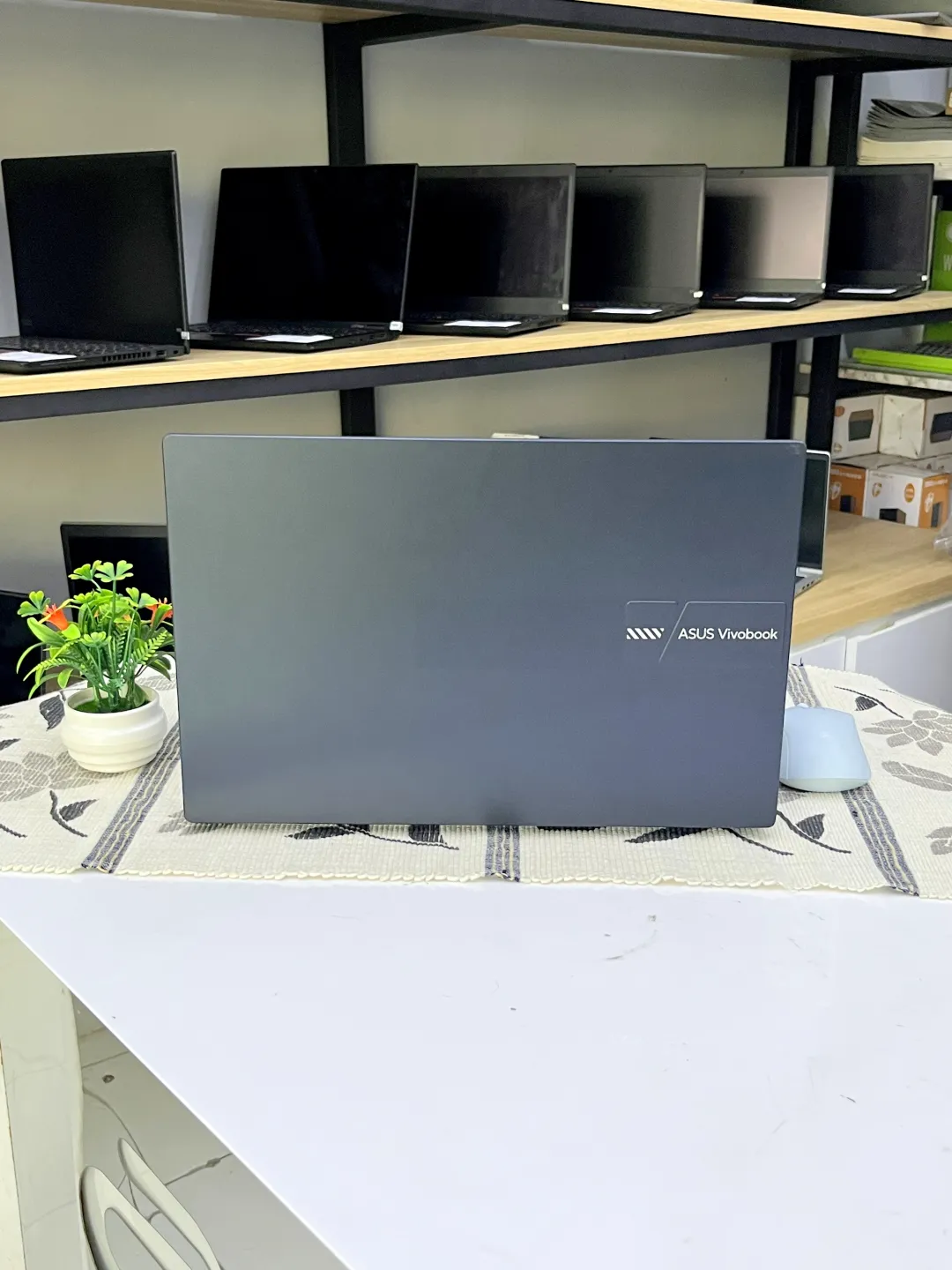 ASUS VIVOBOOK 1404ZA foto 4