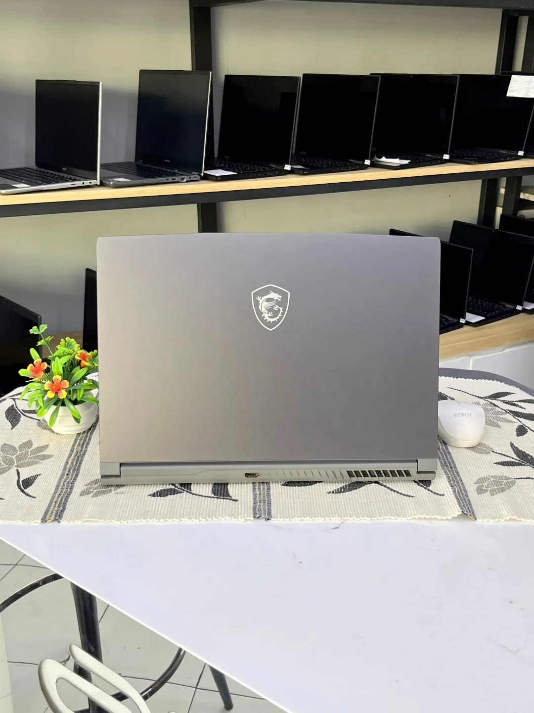 MSI THIN A15 B7UCX foto 4