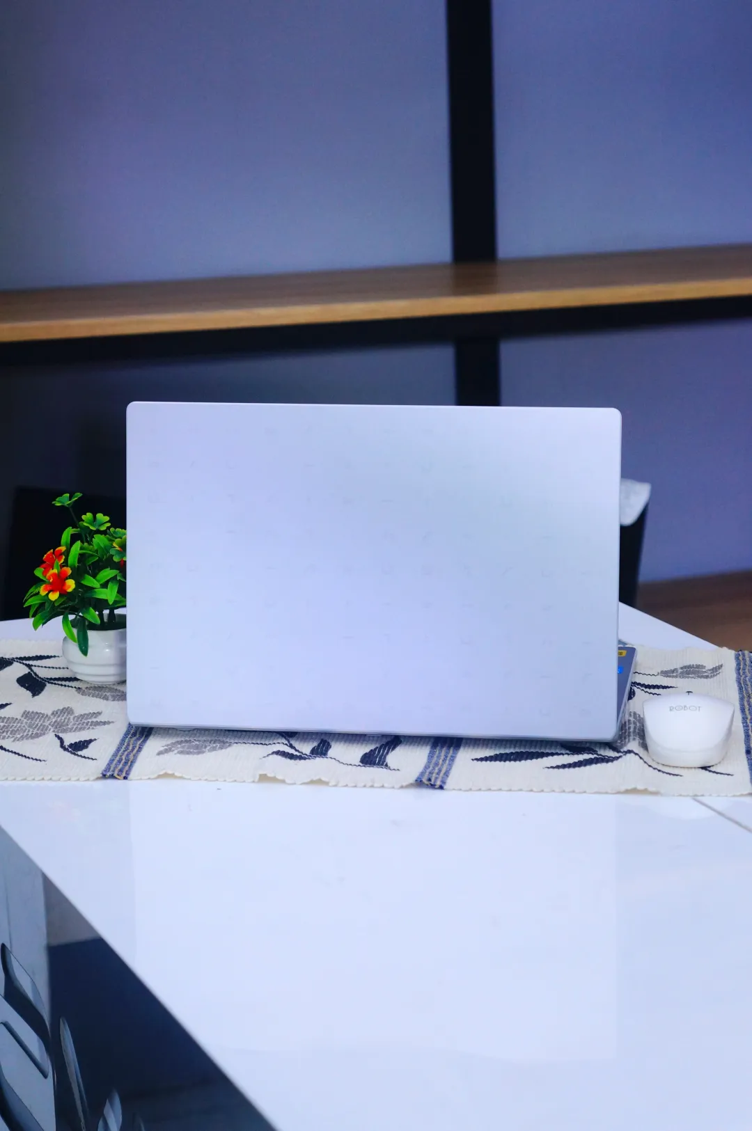 ASUS VIVOBOOK E410KA foto 4