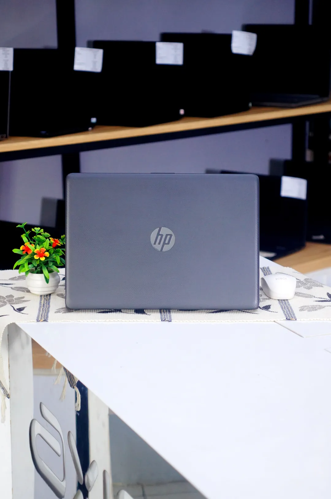 HP 240 G7 foto 4