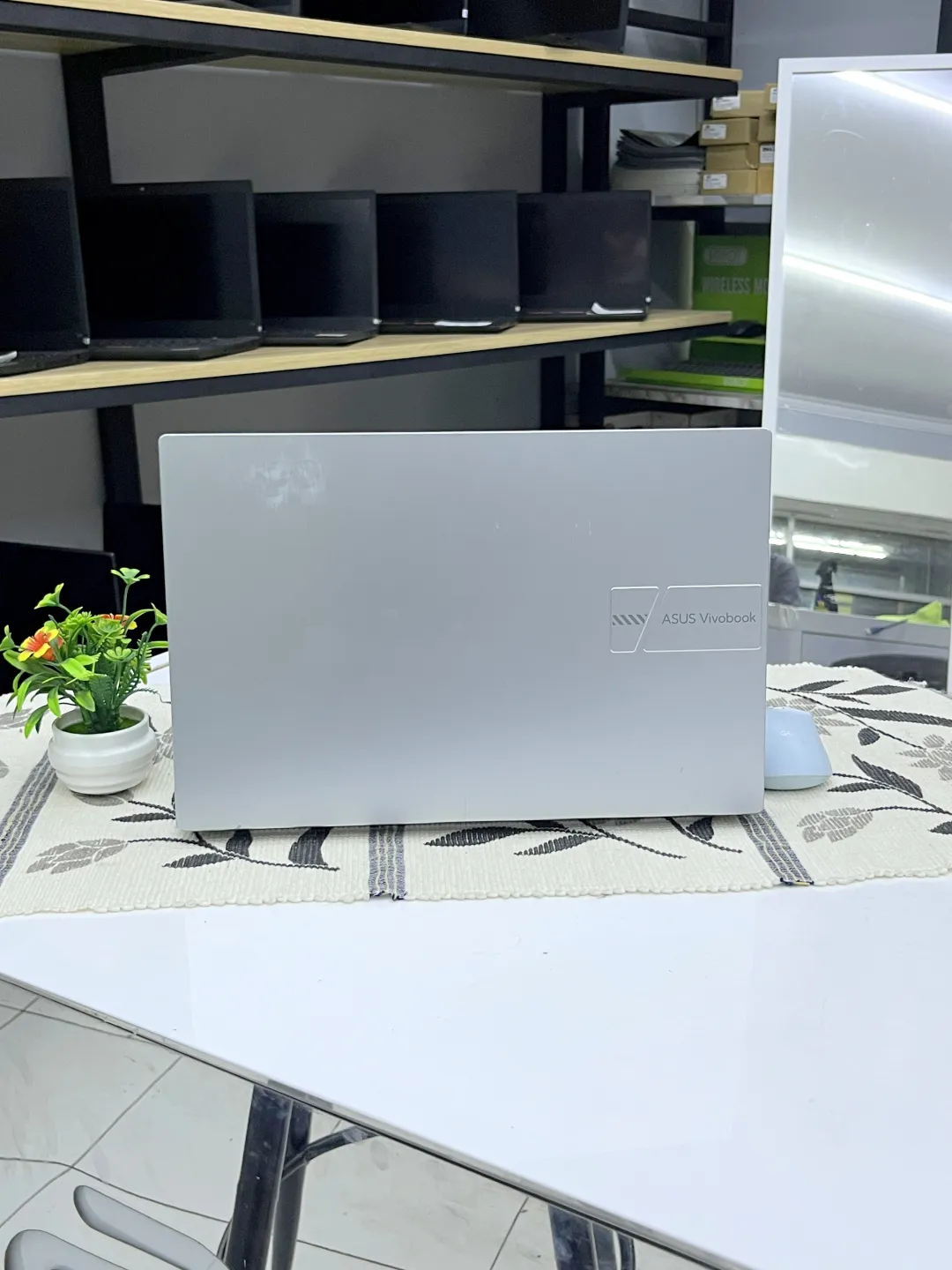 Asus VIVOBOOK V1404ZA foto 4