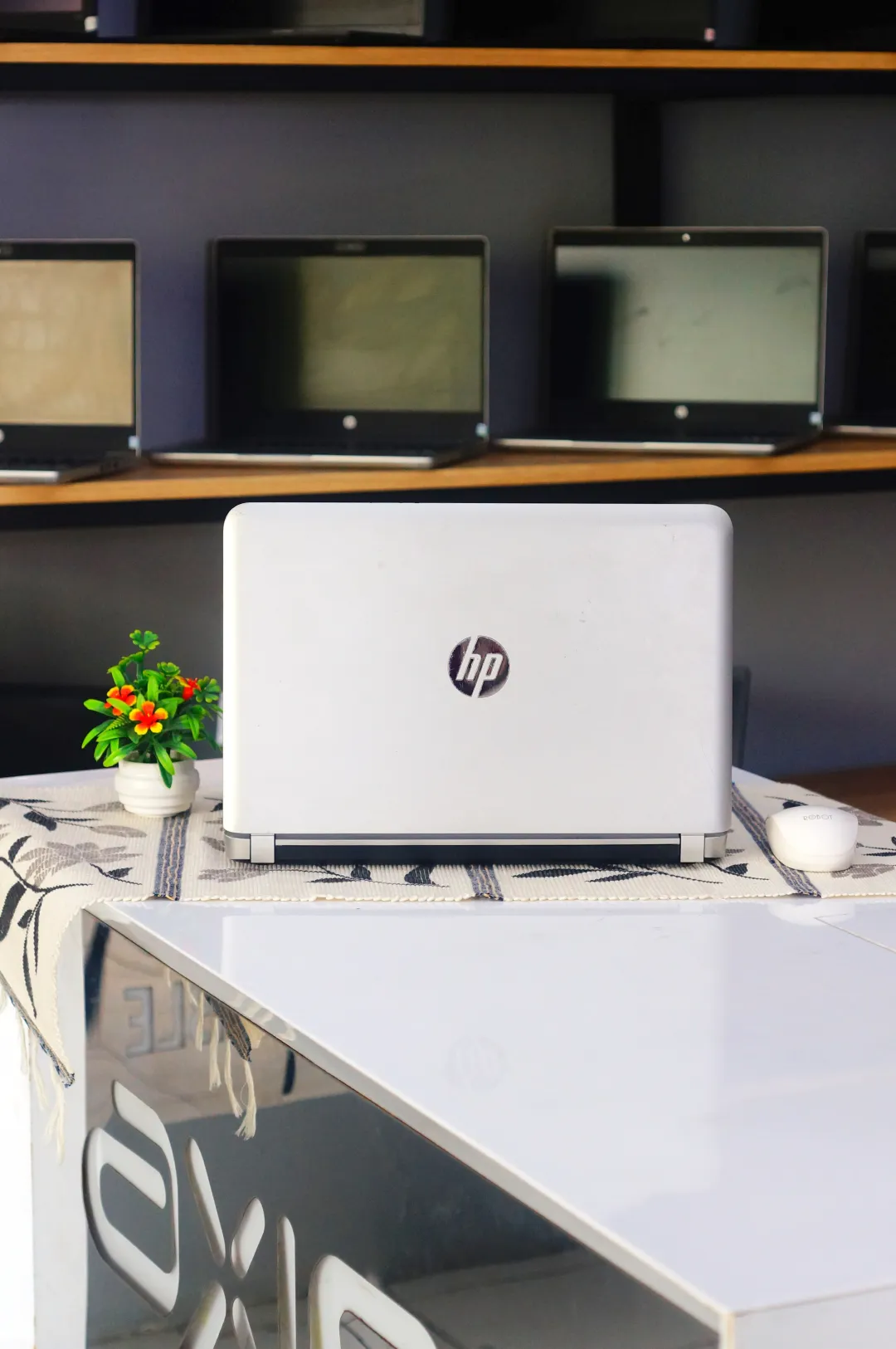 HP PAVILION 14 foto 4