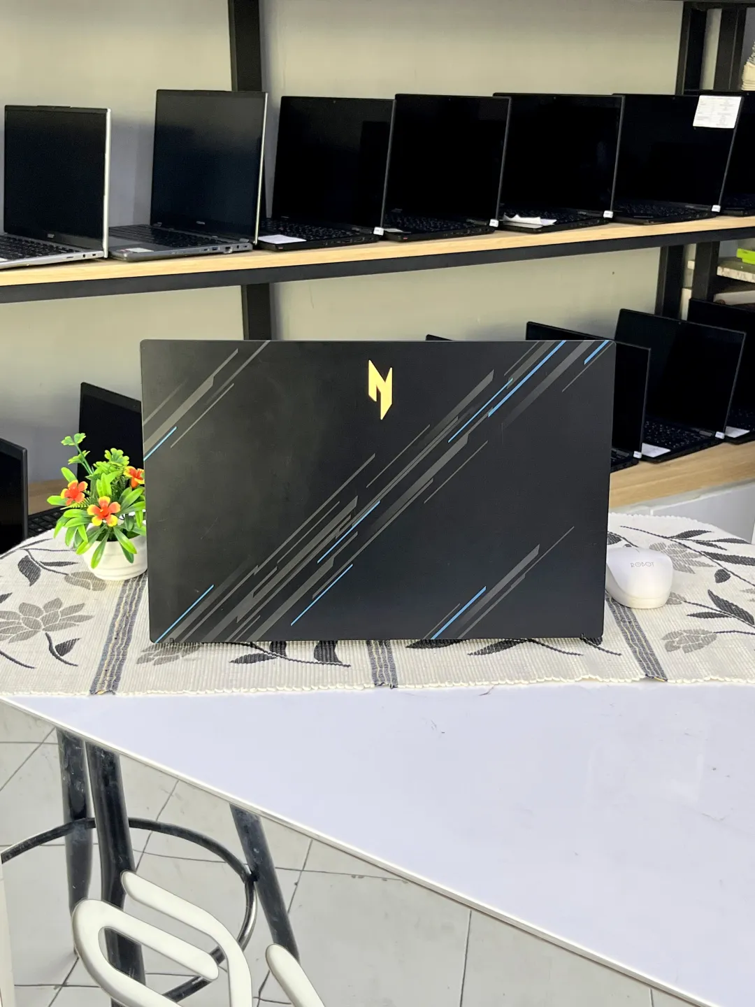 Acer NITRO V15 foto 4