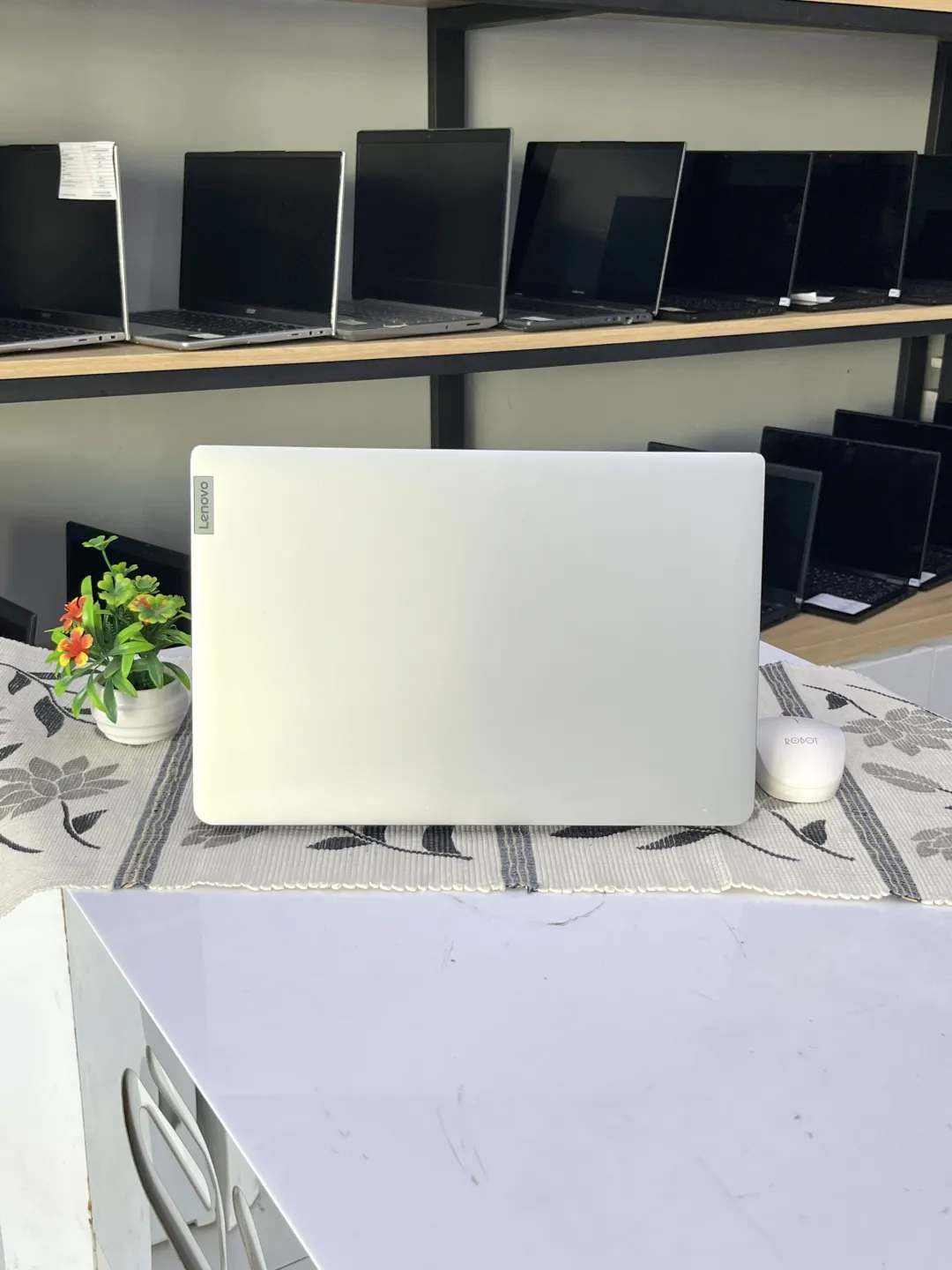 Lenovo IDEAPAD SLIM 1I 14IGL7 foto 4