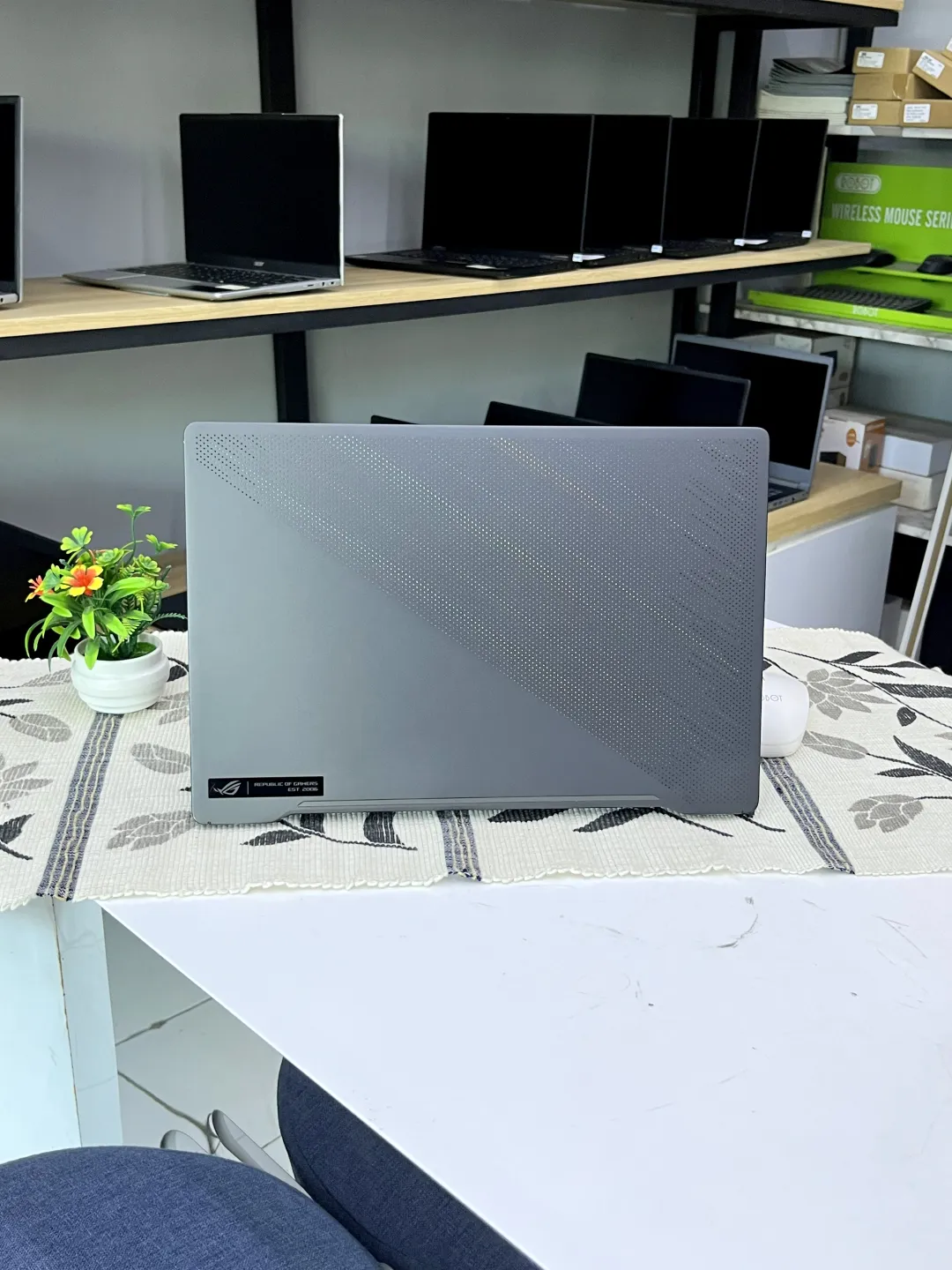 Asus ZEPHYRUS G14 GA401Q foto 4