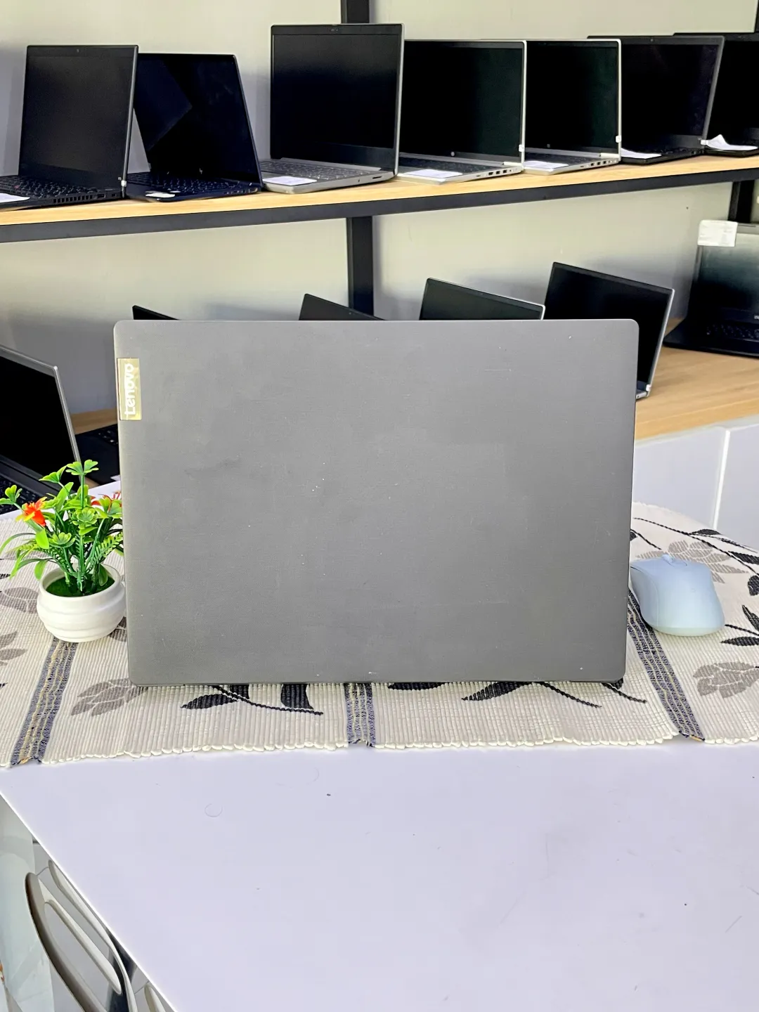 LENOVO V14 ADA V14 ADA foto 4