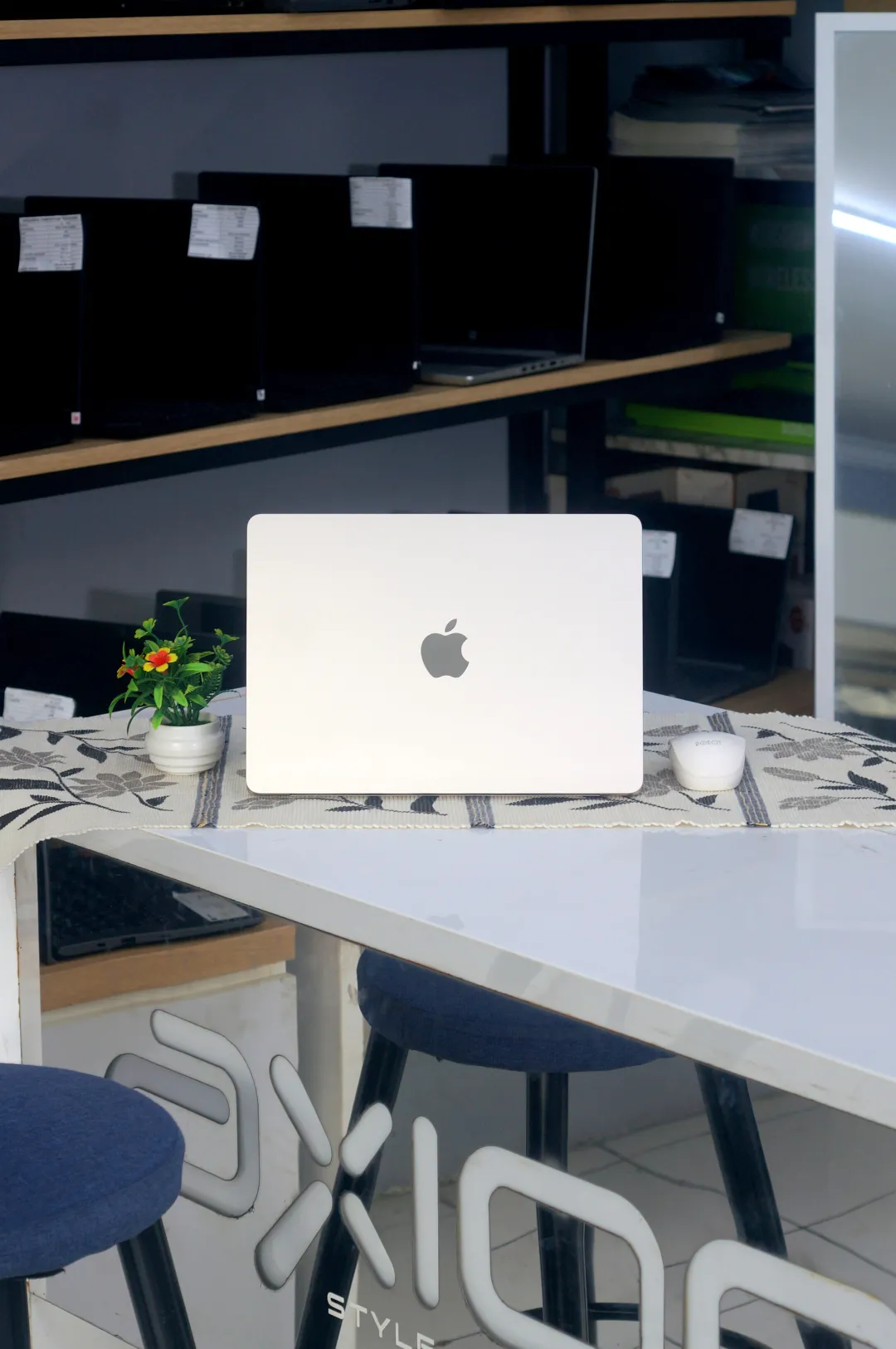 MACBOOK AIR M2 2026 foto 4