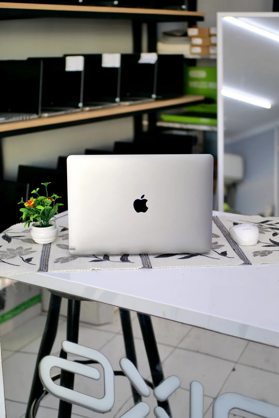 MACBOOK AIR 2020 foto 4