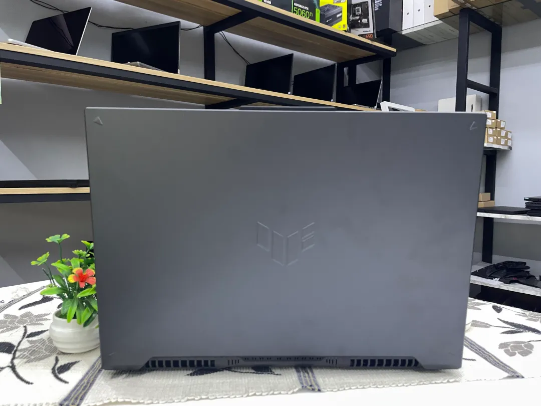 Asus ASUS TUF A16 FA607N foto 4