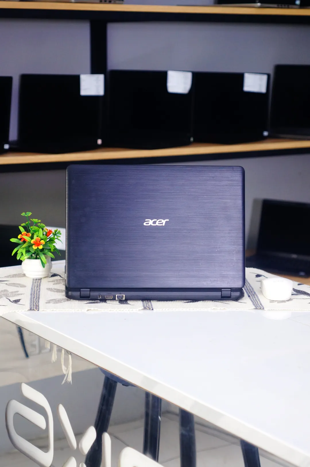 Acer ASPIRE A314-33 foto 4
