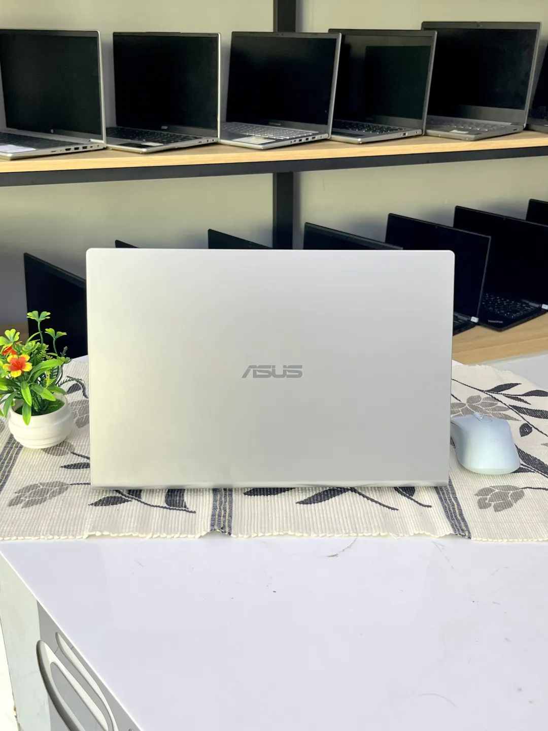 Asus VIVOBOOK A416J foto 4