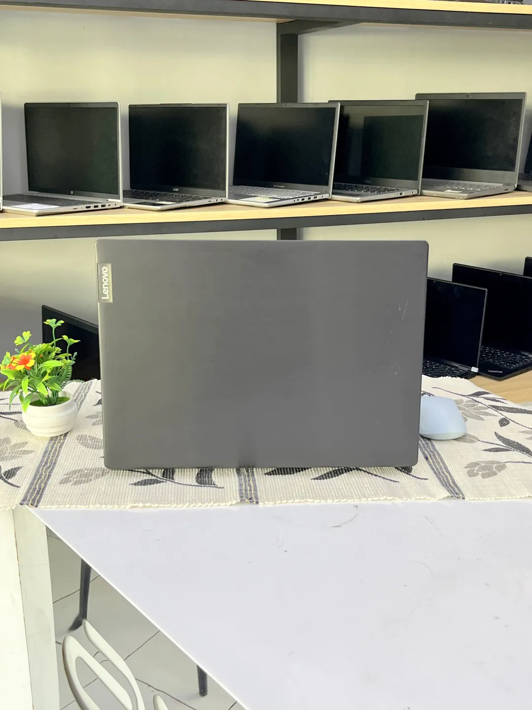 Lenovo IDEAPAD S145 foto 4