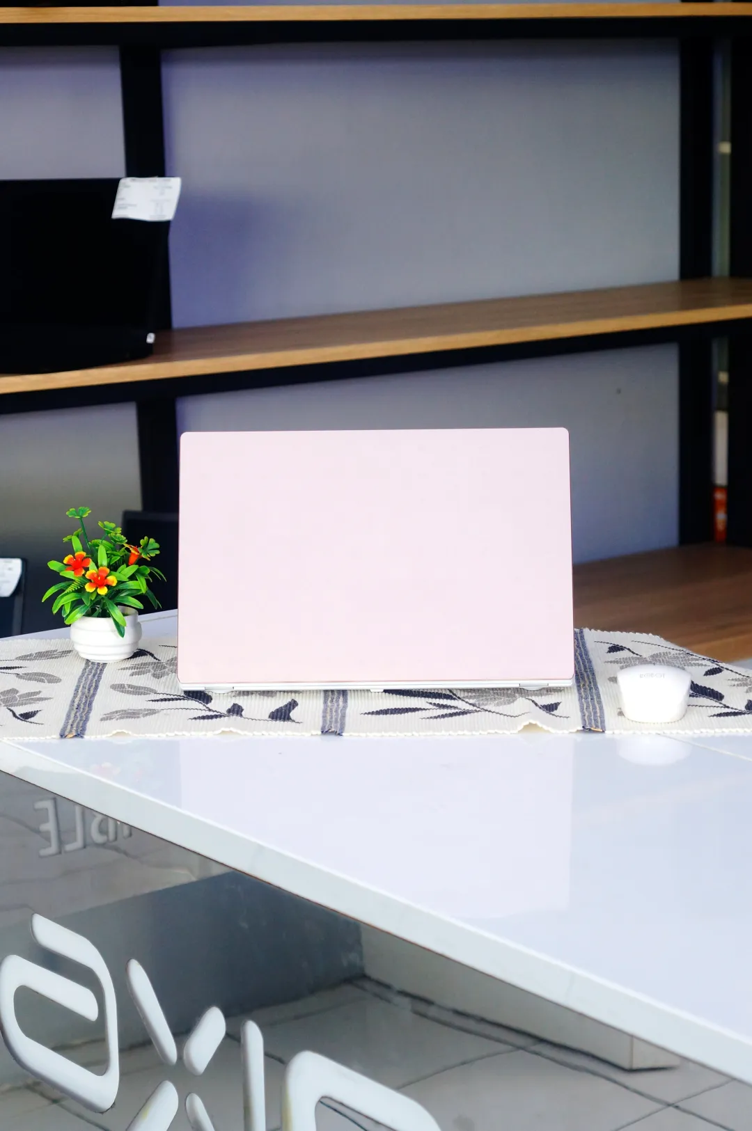 ASUS VIVOBOOK E410KA foto 4