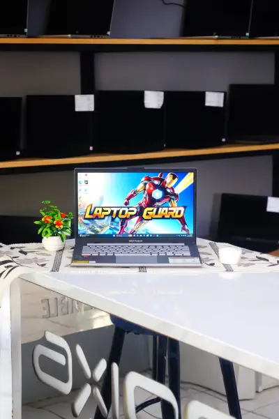 Laptop ASUS VIVOBOOK E1404F AMD RYZEN 3 7320U 8GB SSD 512GB second di Jogja