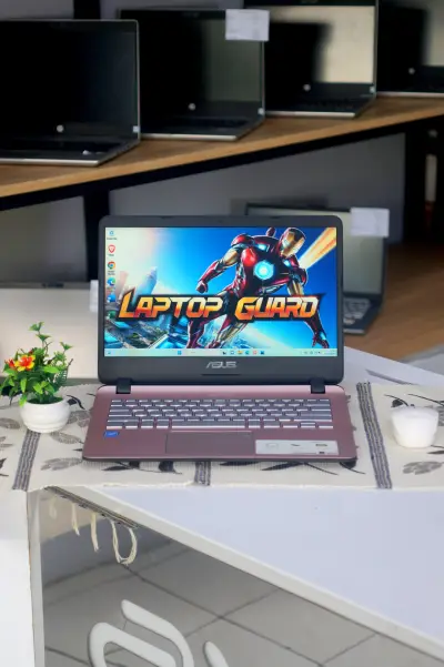 Laptop ASUS A407M INTEL CELERON N4000 4 SSD 128 + HDD 1TB second di Jogja