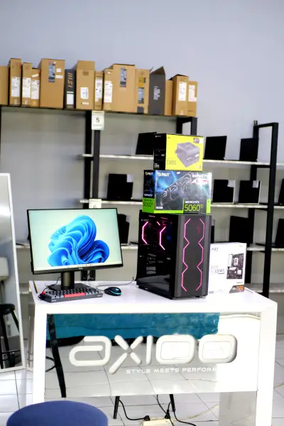 Laptop PC GAMING DAN DESAIN AMD Ryzen 5 7600X 32GB DDR5 SSD 2TB + HDD 2TB second di Jogja